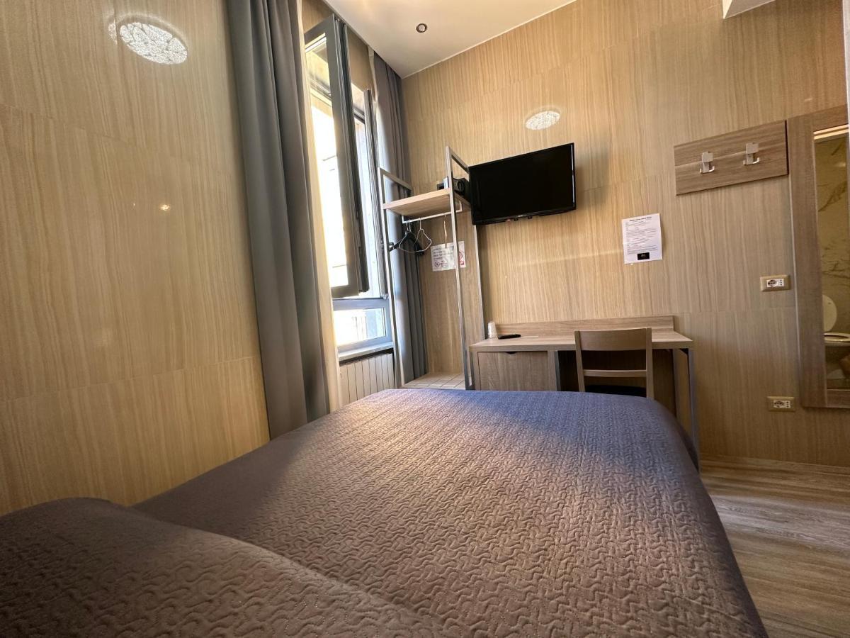 Hotel Midway ميلان المظهر الخارجي الصورة