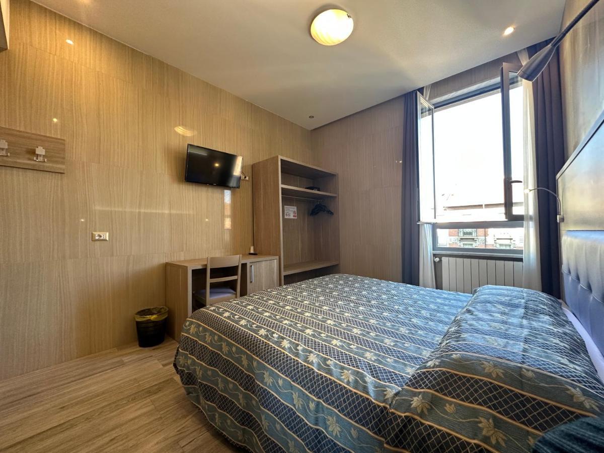 Hotel Midway ميلان المظهر الخارجي الصورة
