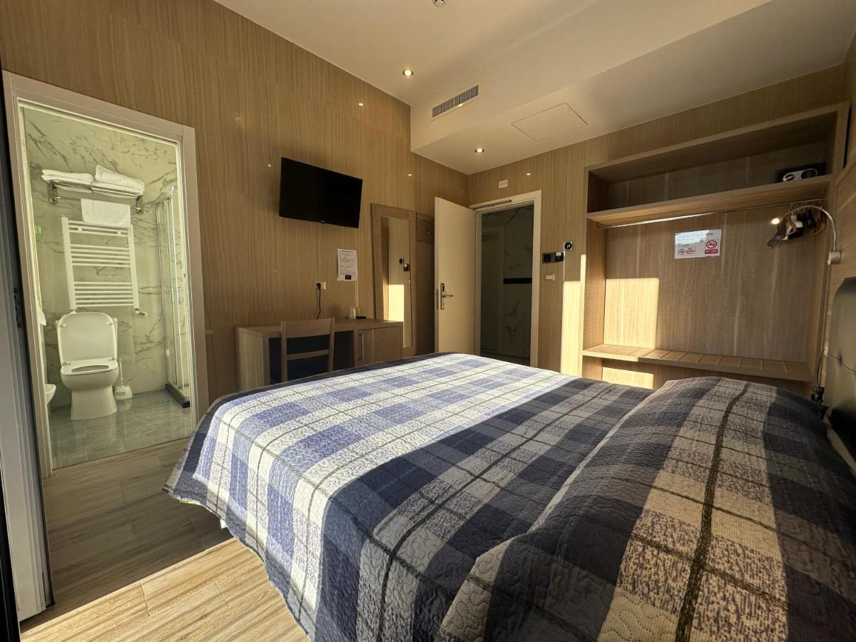 Hotel Midway ميلان المظهر الخارجي الصورة