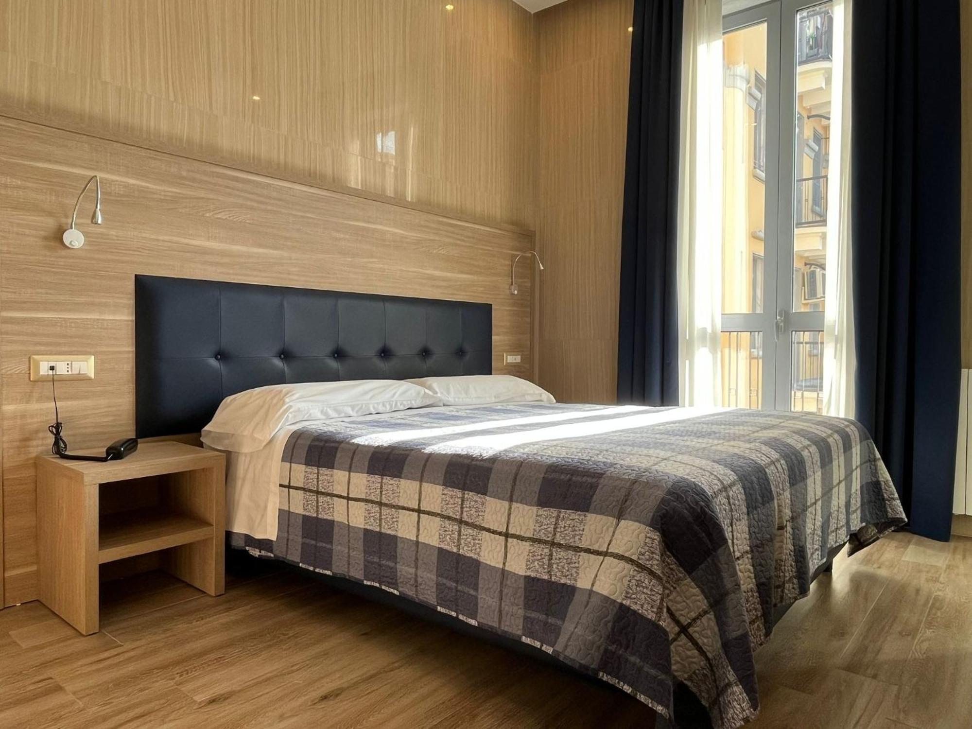 Hotel Midway ميلان المظهر الخارجي الصورة